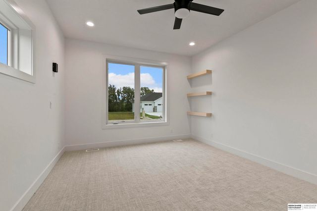 3520 Tree Line Drive, Lincoln, NE 68516