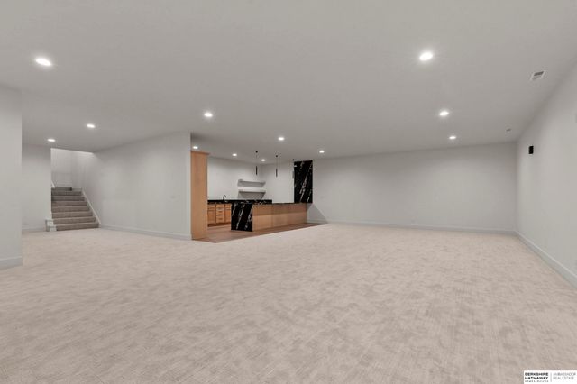 3520 Tree Line Drive, Lincoln, NE 68516