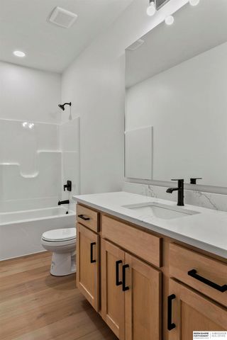 3520 Tree Line Drive, Lincoln, NE 68516