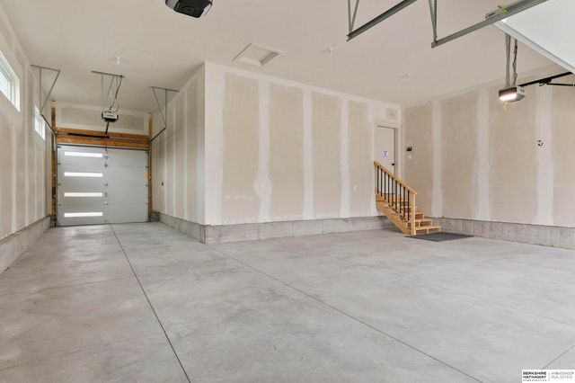 3520 Tree Line Drive, Lincoln, NE 68516