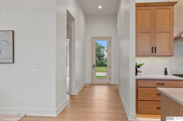 3520 Tree Line Drive, Lincoln, NE 68516