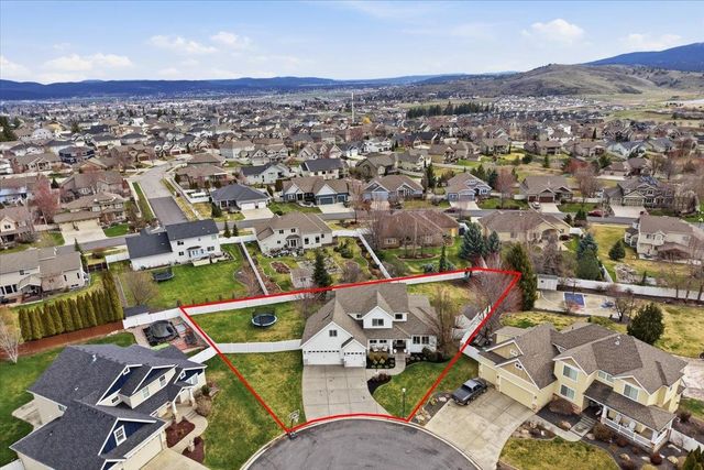 17405 E Morningside Ln, Greenacres, WA 99016