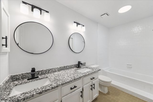 9330 Danforth Way, Houston, TX 77083
