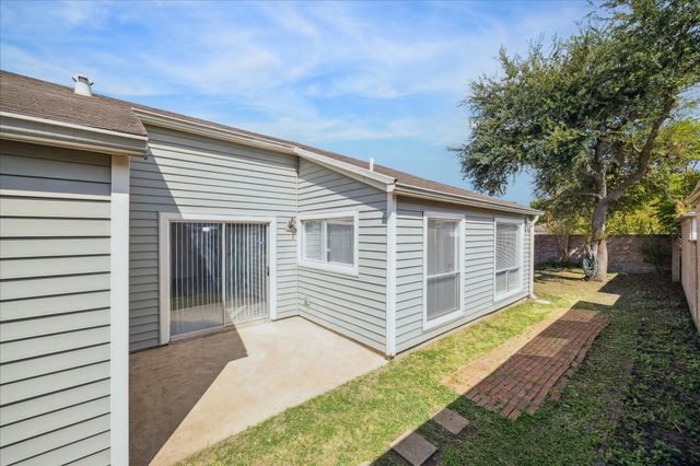 9330 Danforth Way, Houston, TX 77083