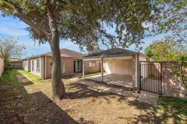 9330 Danforth Way, Houston, TX 77083