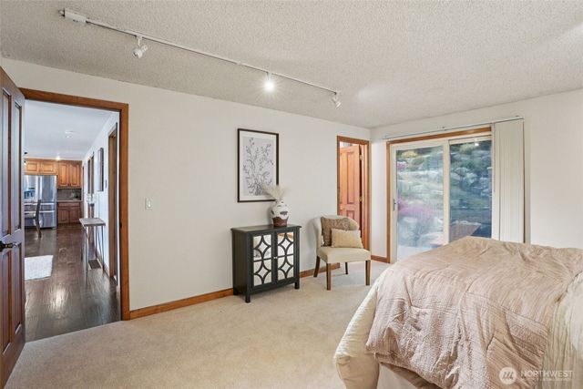 6111 Hawthorne Terrace NE NE, Tacoma, WA 98422