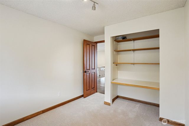 6111 Hawthorne Terrace NE NE, Tacoma, WA 98422