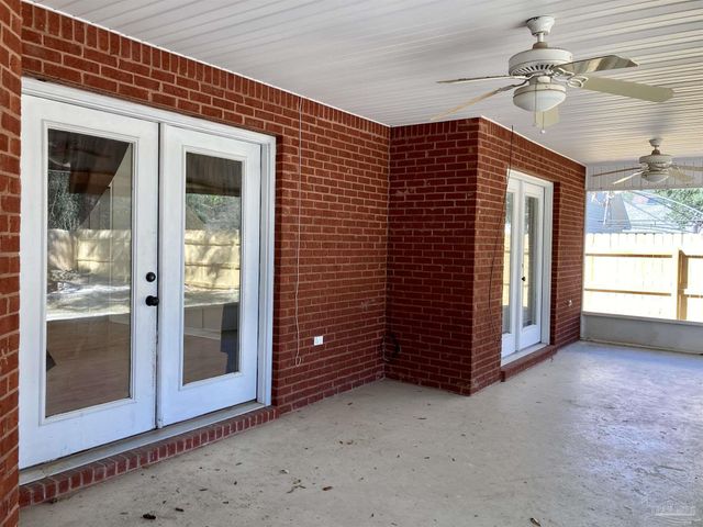 3146 Live Oak St, Navarre, FL 32566