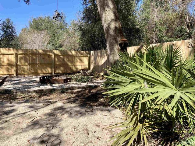 3146 Live Oak St, Navarre, FL 32566