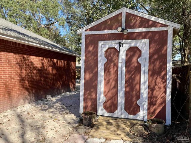 3146 Live Oak St, Navarre, FL 32566