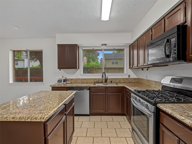 15818 Castorglen Drive, Webster, TX 77598