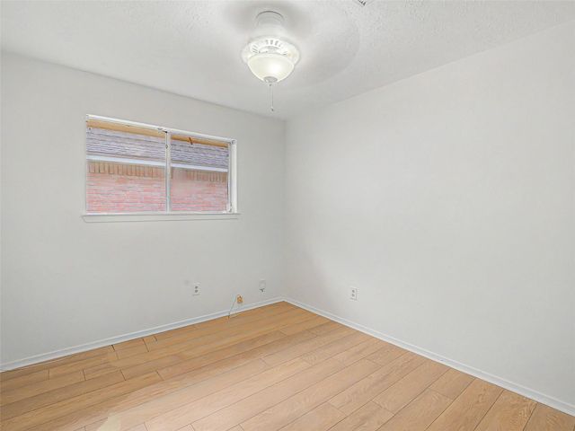 15818 Castorglen Drive, Webster, TX 77598