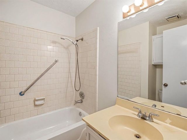 15818 Castorglen Drive, Webster, TX 77598