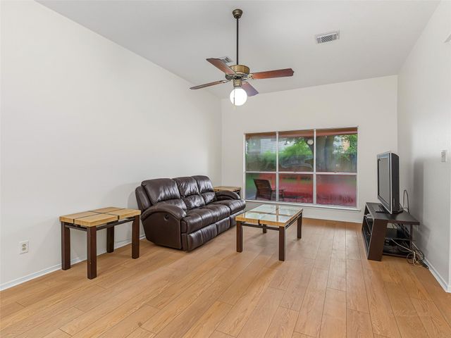 15818 Castorglen Drive, Webster, TX 77598