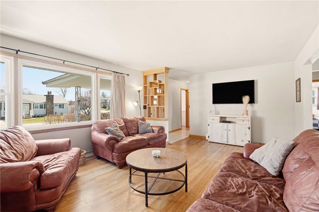 524 Dott Ave, Somerset Boro, PA 15501