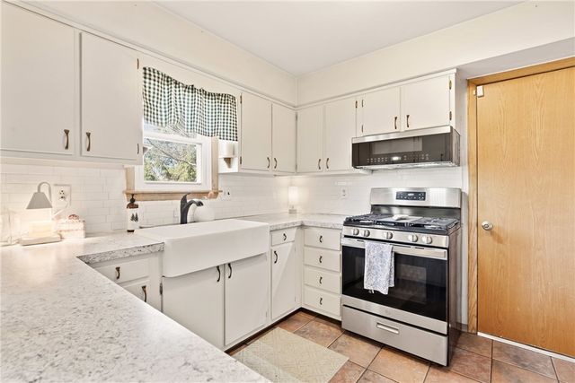 524 Dott Ave, Somerset Boro, PA 15501