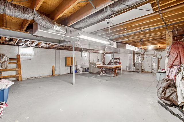 524 Dott Ave, Somerset Boro, PA 15501