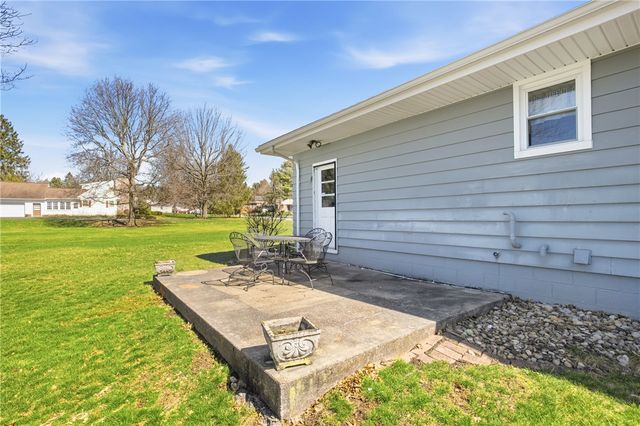 524 Dott Ave, Somerset Boro, PA 15501