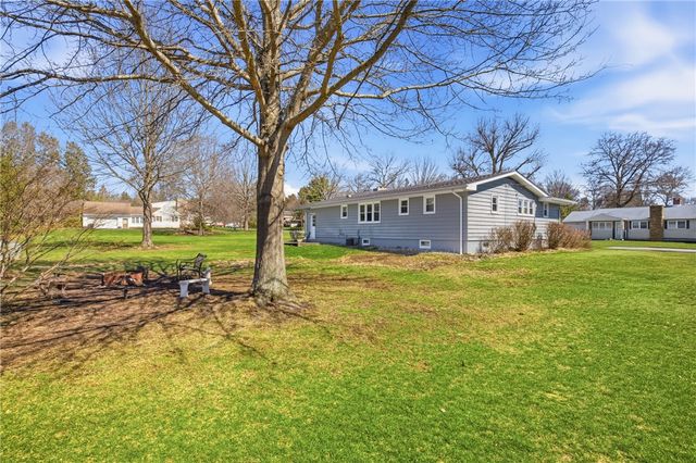 524 Dott Ave, Somerset Boro, PA 15501