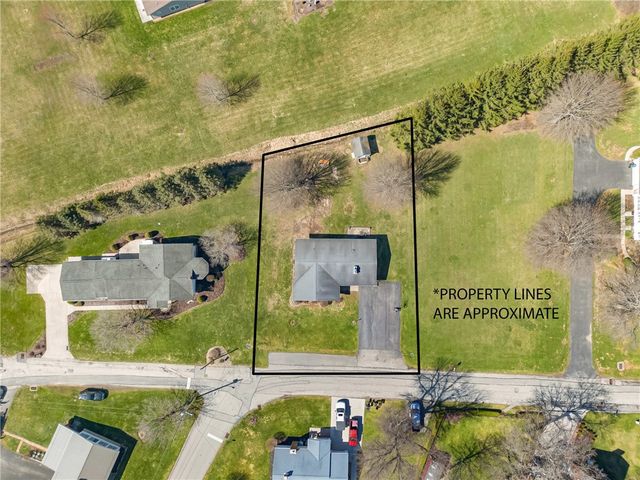 524 Dott Ave, Somerset Boro, PA 15501