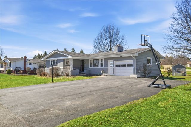 524 Dott Ave, Somerset Boro, PA 15501