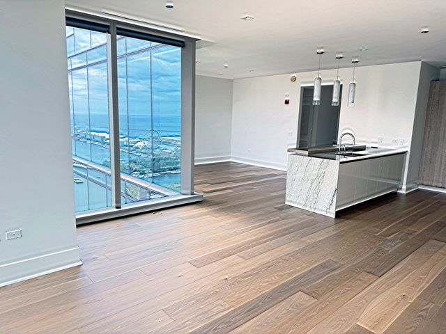 363 E Wacker Drive 2704, Chicago, IL 60601