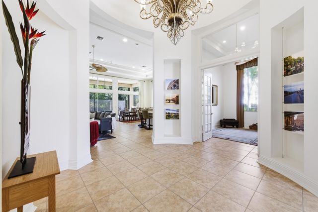 108 Via Paradisio, Palm Beach Gardens, FL 33418