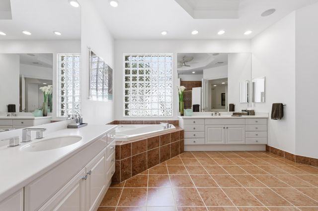 108 Via Paradisio, Palm Beach Gardens, FL 33418