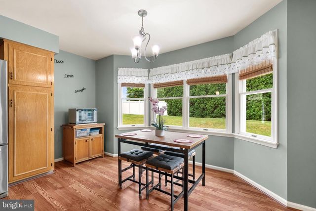 4480 JASMINE DR, Bethlehem, PA 18020