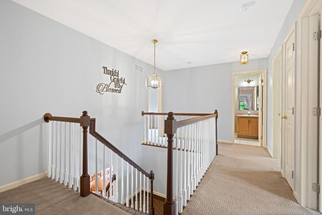 4480 JASMINE DR, Bethlehem, PA 18020