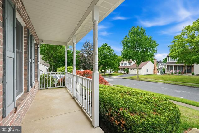 4480 JASMINE DR, Bethlehem, PA 18020