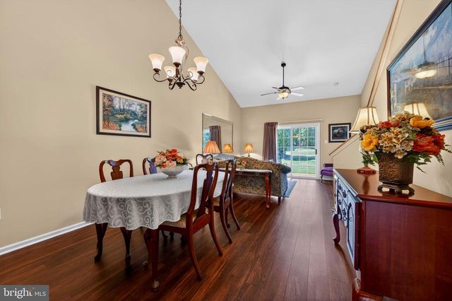 76 GRANDVIEW DR, Ivyland, PA 18974
