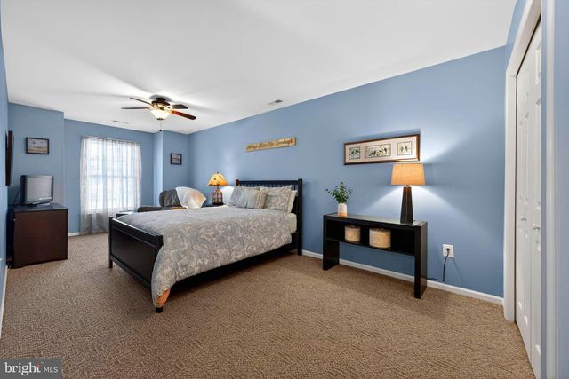 76 GRANDVIEW DR, Ivyland, PA 18974