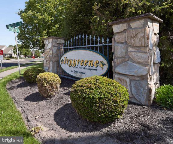 76 GRANDVIEW DR, Ivyland, PA 18974