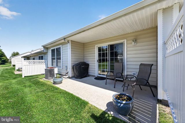 76 GRANDVIEW DR, Ivyland, PA 18974