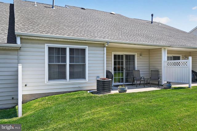 76 GRANDVIEW DR, Ivyland, PA 18974