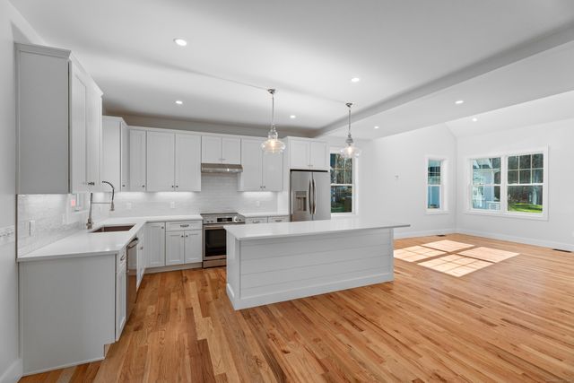 34 Ivy Hill Road 34, Waterford, CT 06385