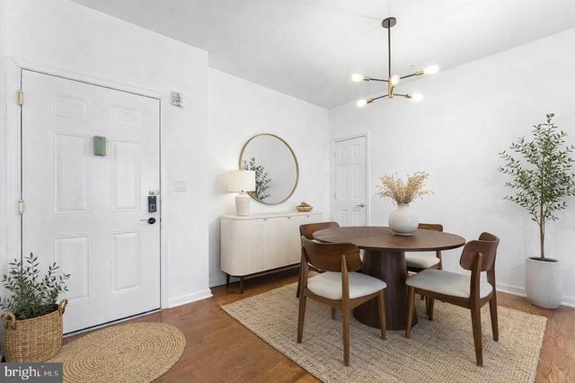 234 BREEDERS CUP DR, Cherry Hill, NJ 08002