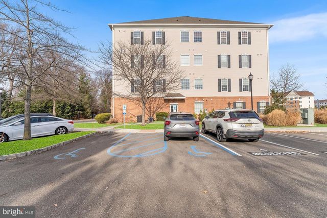 234 BREEDERS CUP DR, Cherry Hill, NJ 08002