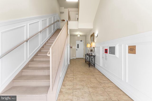 234 BREEDERS CUP DR, Cherry Hill, NJ 08002