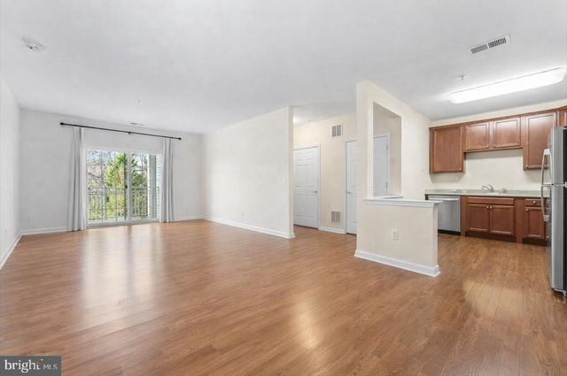 234 BREEDERS CUP DR, Cherry Hill, NJ 08002