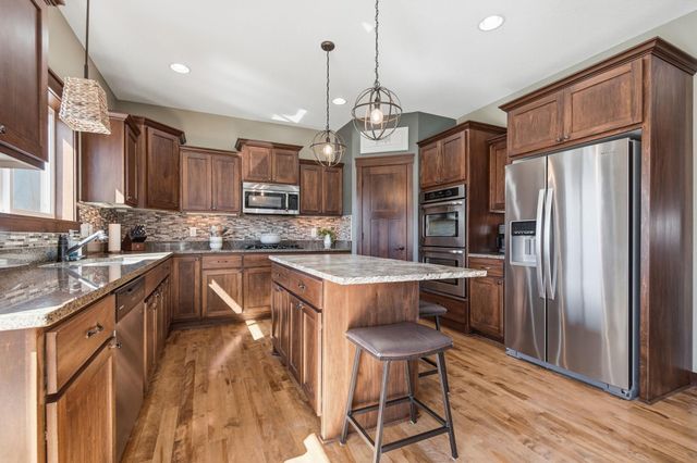 4467 119th Circle NE, Blaine, MN 55449