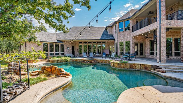 400 Porter Road, Bartonville, TX 76226