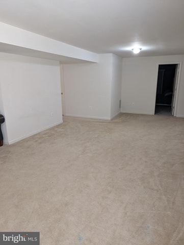 13944 SENECA RIDGE DR, Hagerstown, MD 21740