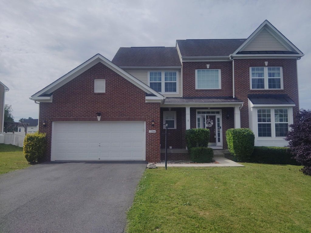 13944 SENECA RIDGE DR, Hagerstown, MD 21740