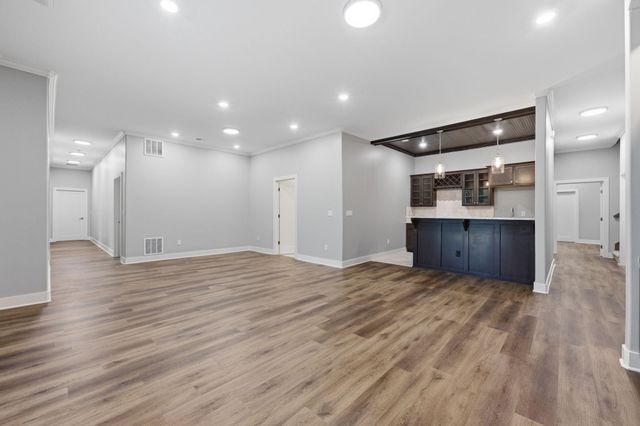 14125 E Willowgreen Cir, Wichita, KS 67230