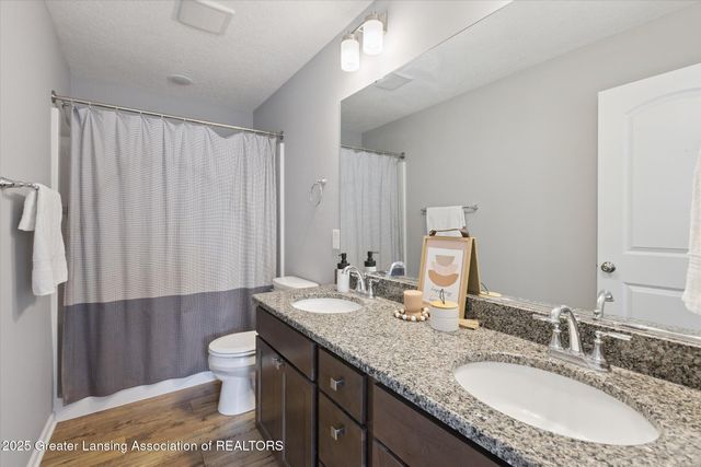 4313 Gold Dust Point, Perrinton, MI 48871