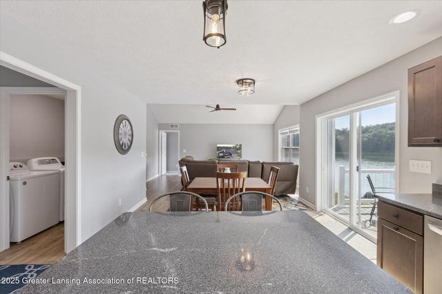 4313 Gold Dust Point, Perrinton, MI 48871