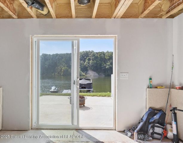 4313 Gold Dust Point, Perrinton, MI 48871