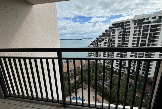540 Brickell Key Dr 1801, Miami, FL 33131